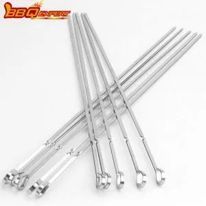 Verdickte flache Grillstäbchen im Grillspieß-Set aus Edelstahl